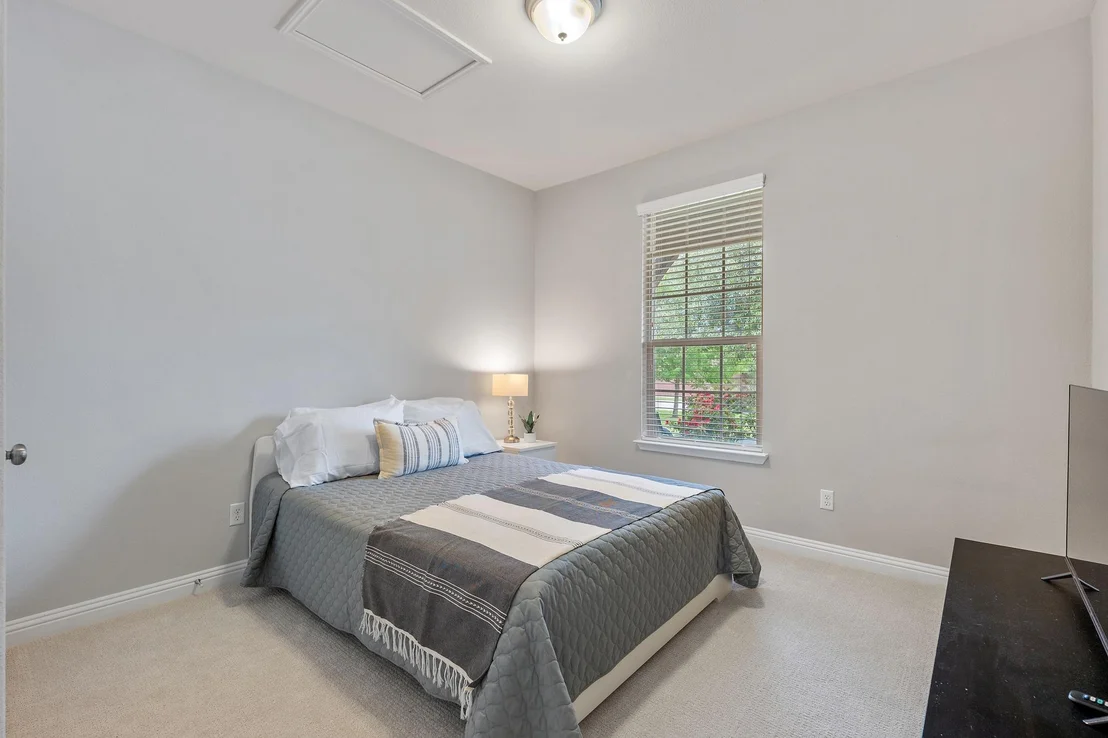 Photo of 2417 Maxwell DR