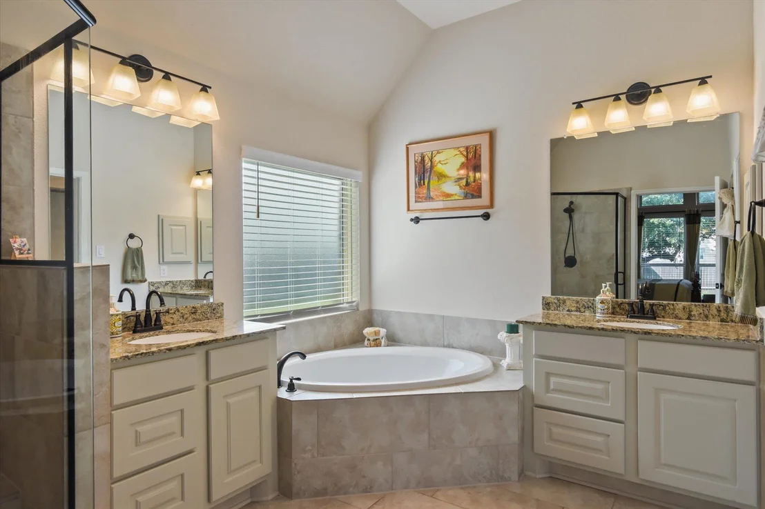 Photo of 813 Cedar Lake BLVD