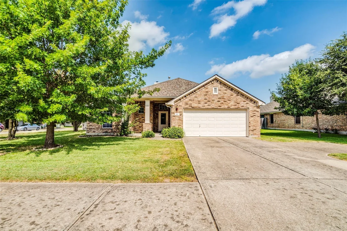 Photo of 813 Kingston Lacy BLVD