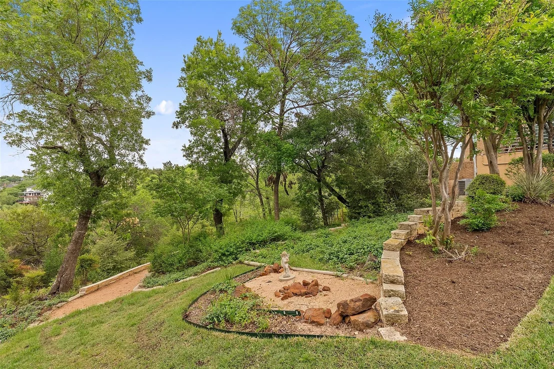 Photo of 6309 Northgrove RD