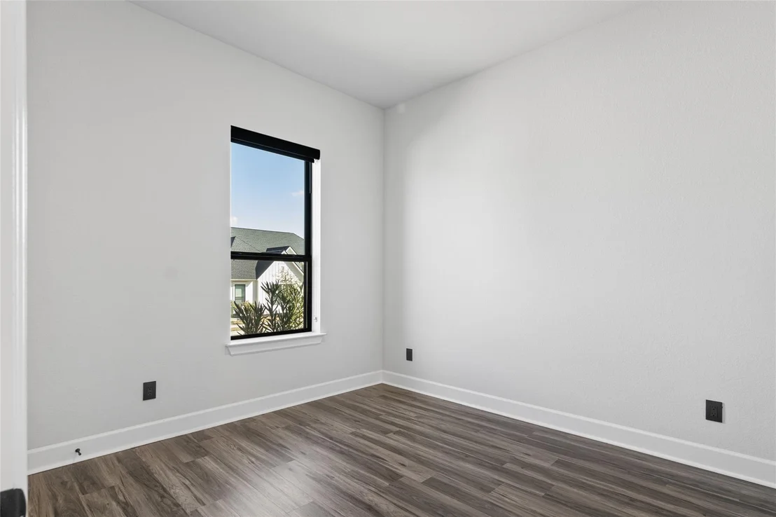 Photo of 313 Starfire DR