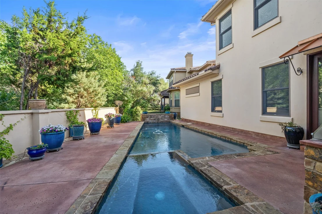 Photo of 11 Hightrail WAY