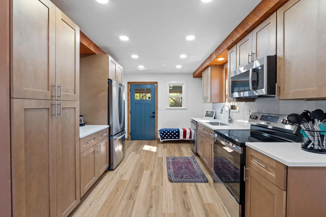 Photo of 205 Shadows DR
