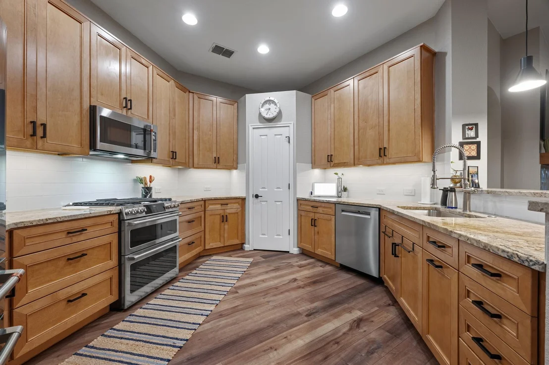 Photo of 5935 Salcon Cliff DR