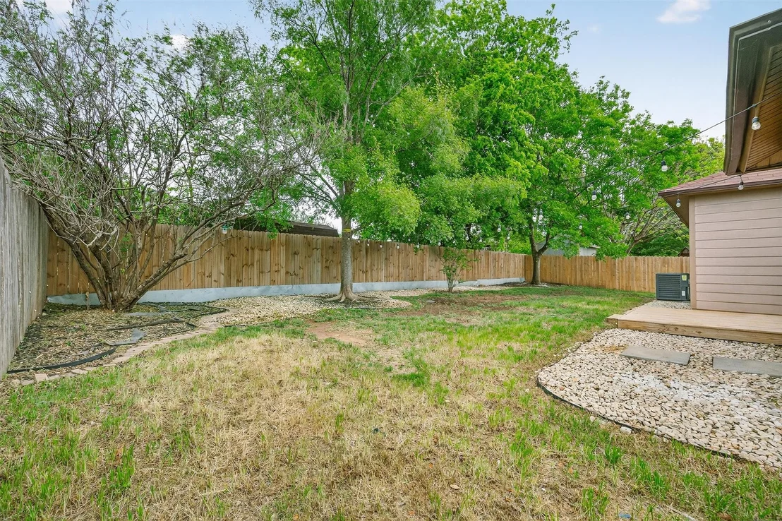 Photo of 242 Wildwood DR