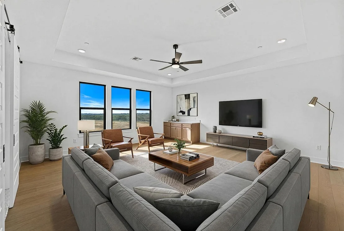 Photo of 2429 Lineage LN