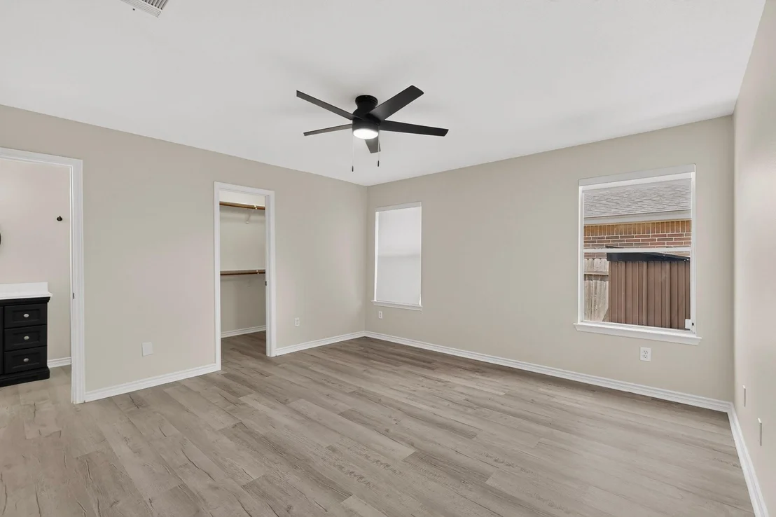 Photo of 1825 Friars Tale LN