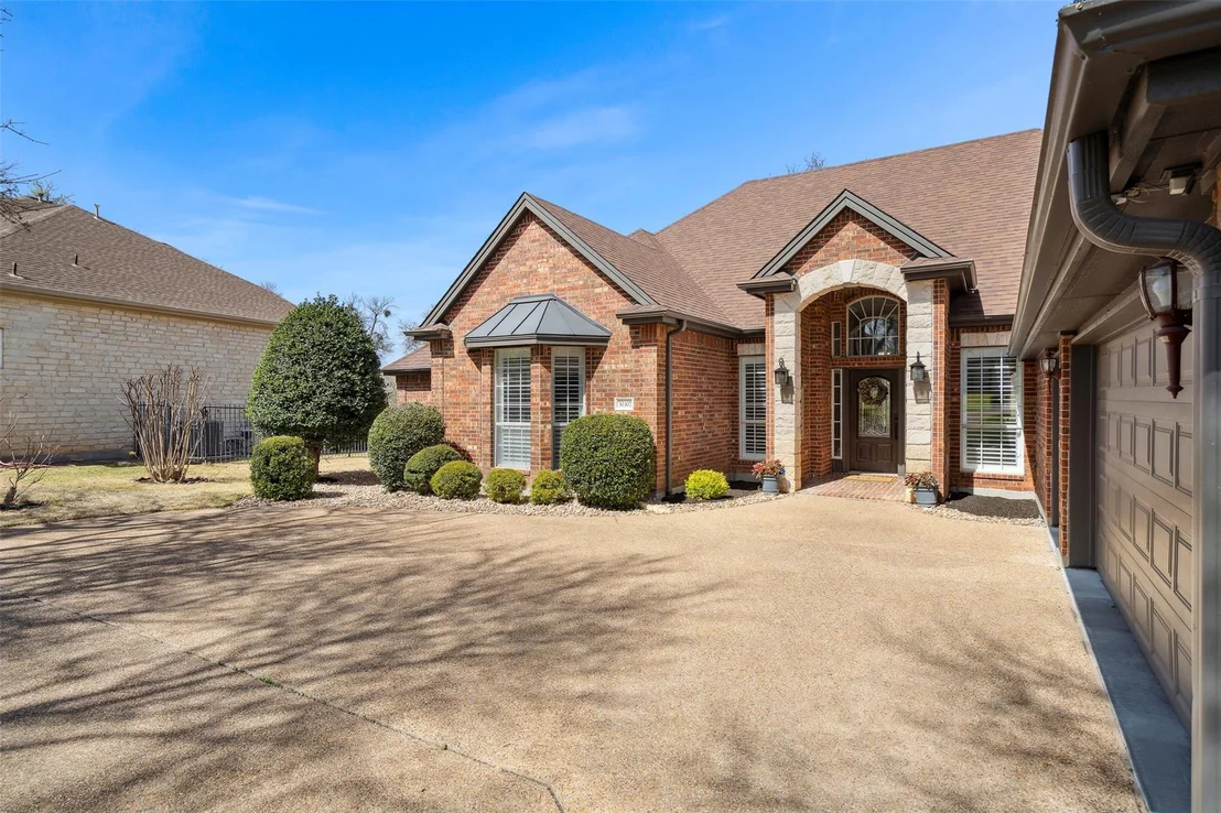 Photo of 30307 Oak Tree DR