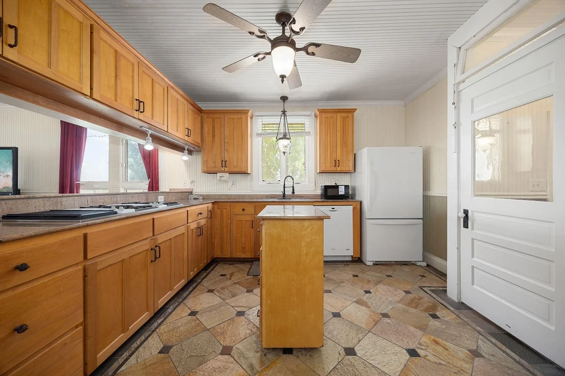Photo of 550 County Road 471
