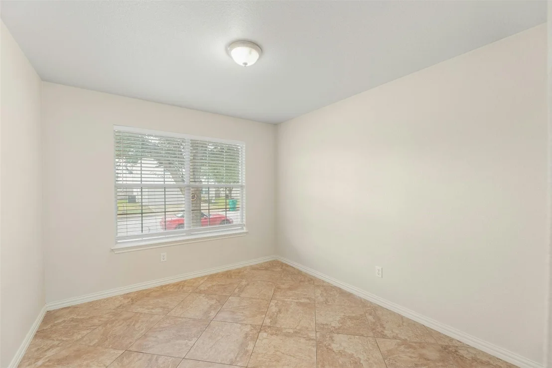 Photo of 18412 Sunhaven CV