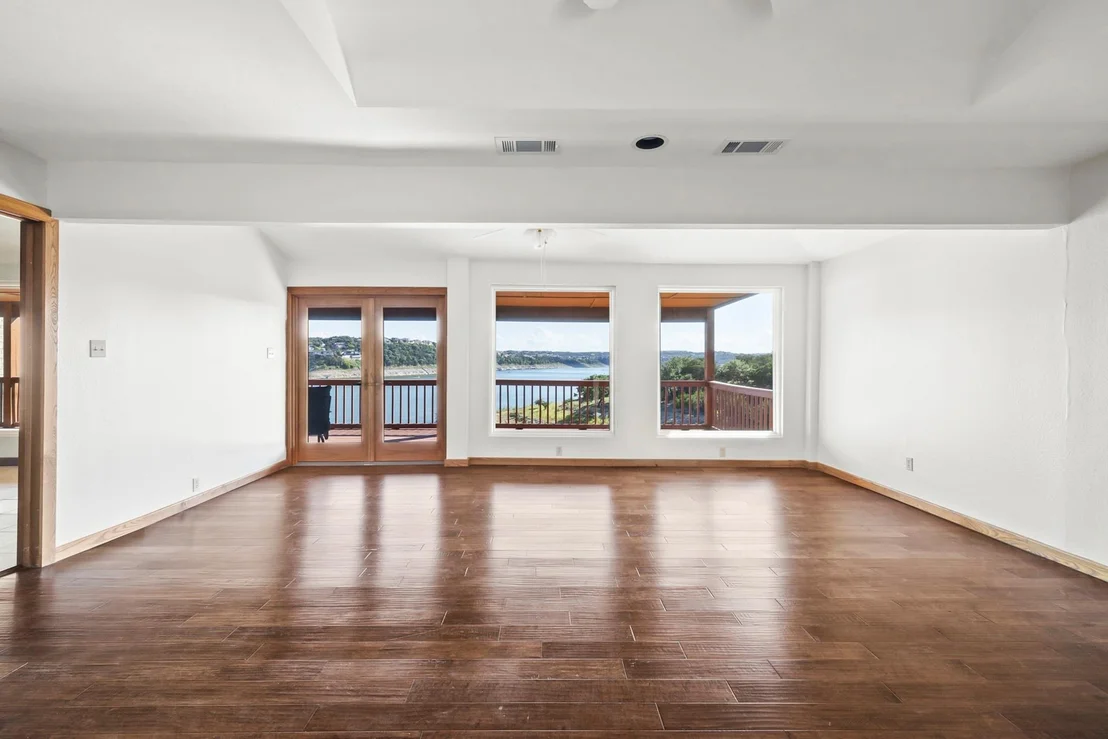 Photo of 18409 Lakepoint CV
