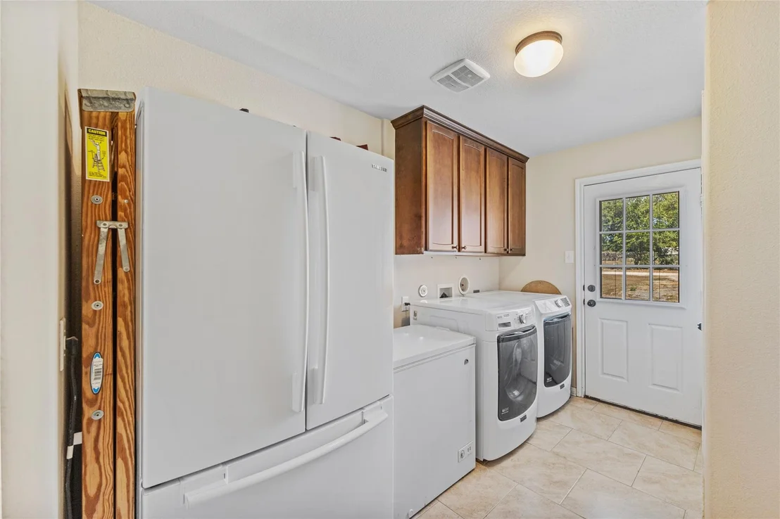 Photo of 770 Green Acres