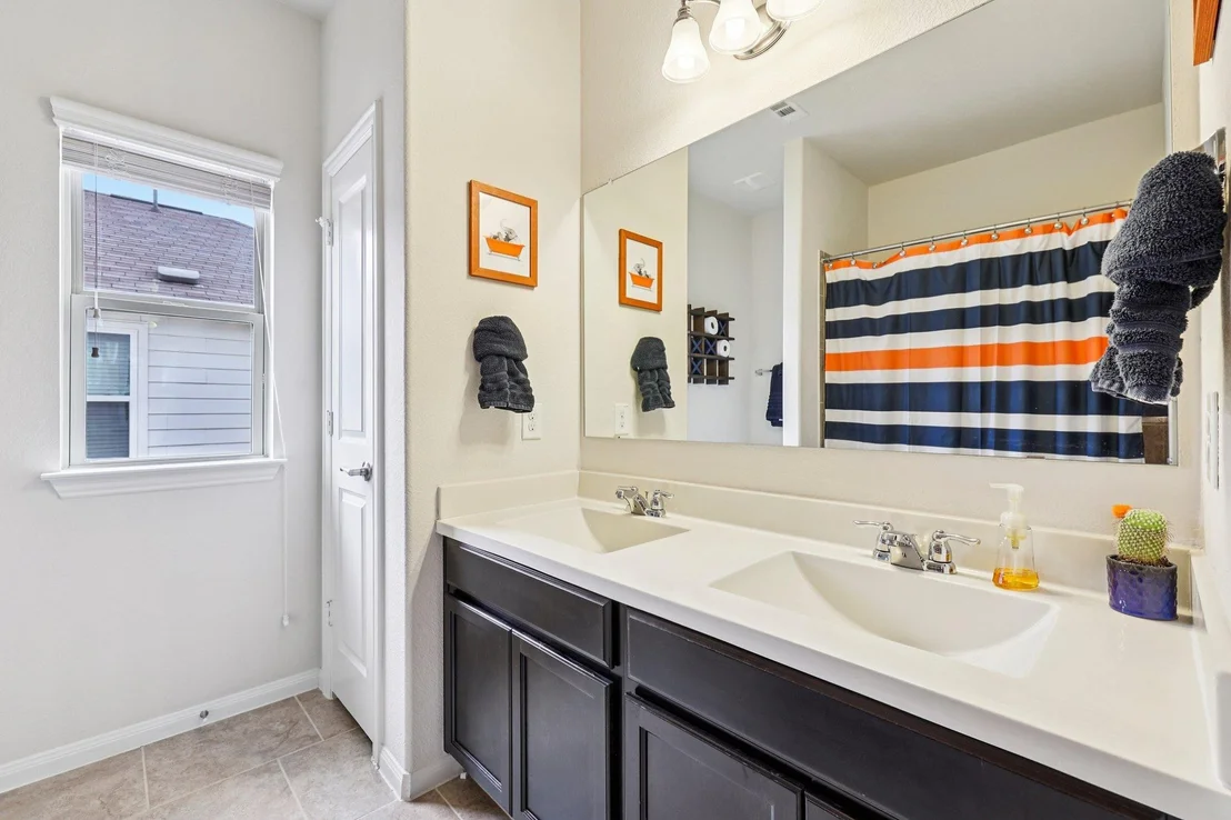 Photo of 10033 Gertrudis LOOP