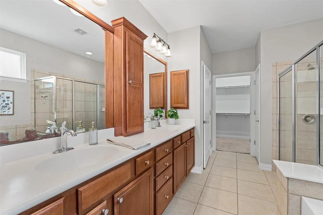 Photo of 102 Emory Peak TRL