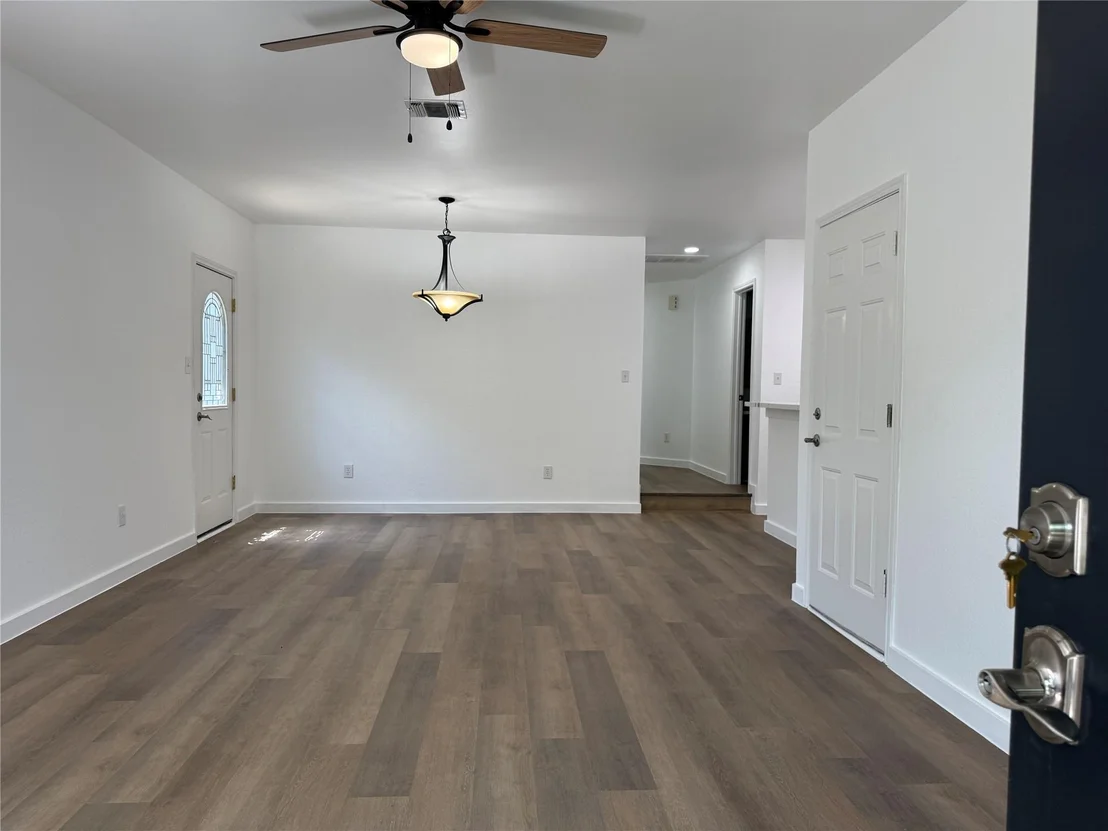 Photo of 1621 Parkfield CIR