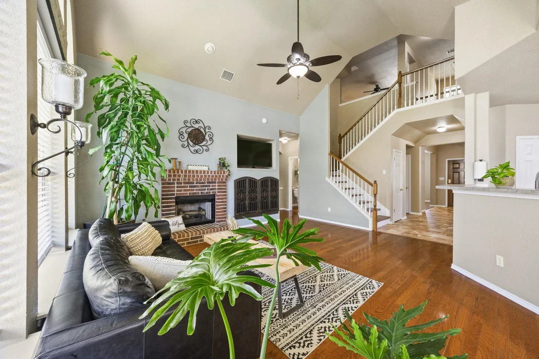 Photo of 709 Belmont DR