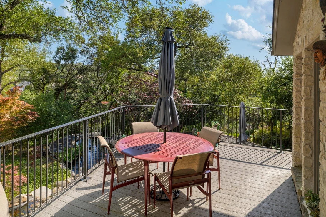 Photo of 5901 Lookout Mountain DR