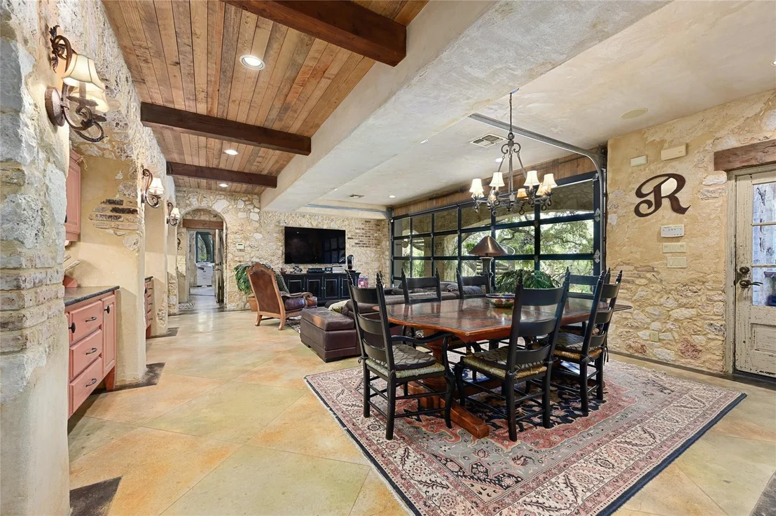 Photo of 3601 Toro Canyon RD