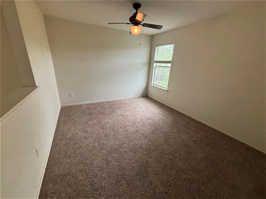 Photo of 12828 Starbrimson TRL