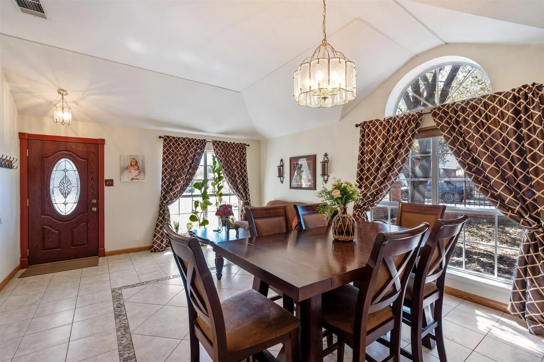 Photo of 1211 Sugarberry DR