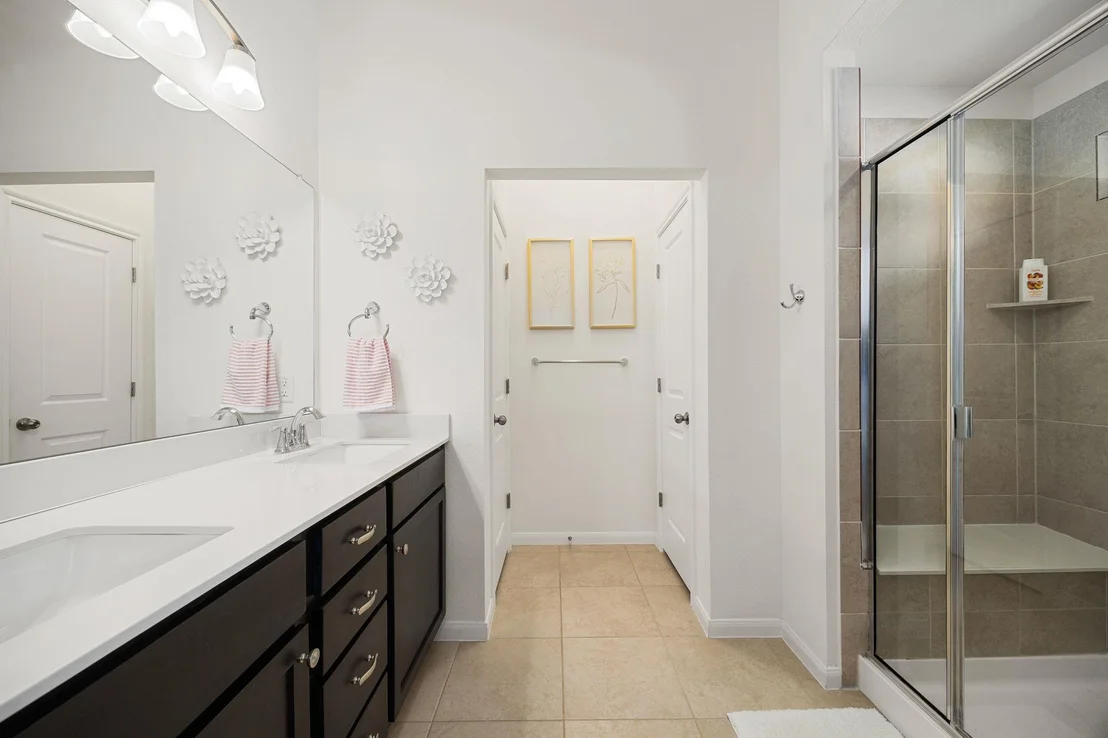 Photo of 18025 Lungo ST