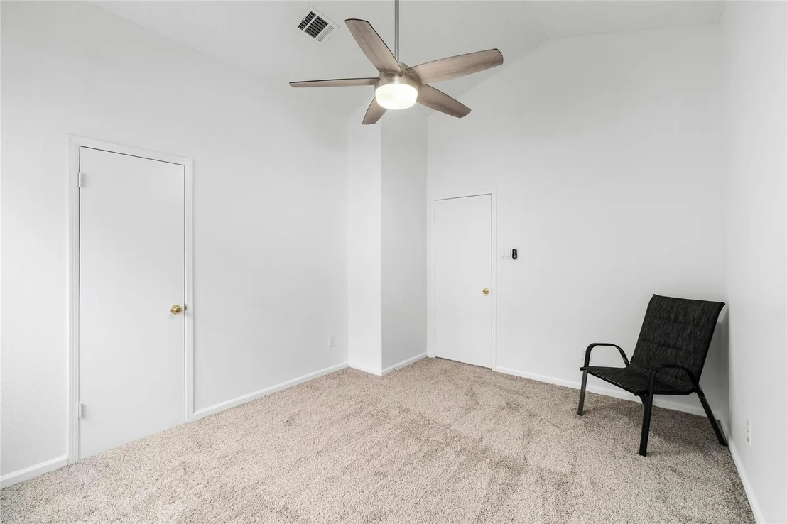 Photo of 2305 QUICKSILVER BLVD