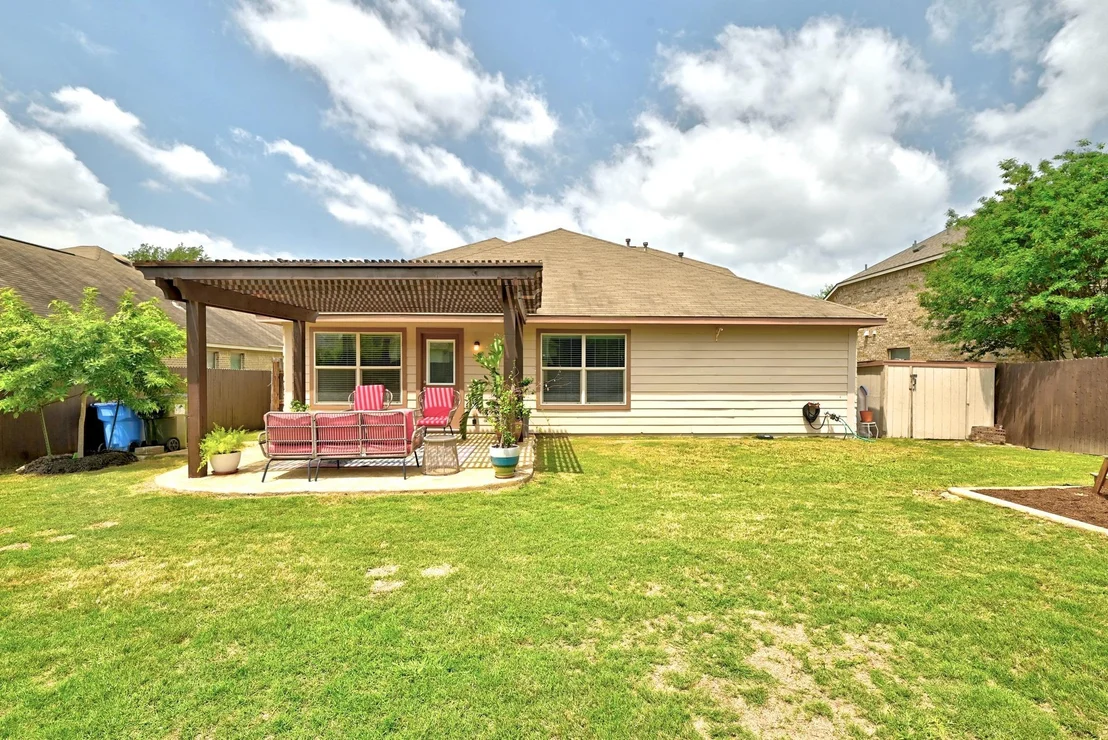 Photo of 184 Coral Stone TRL
