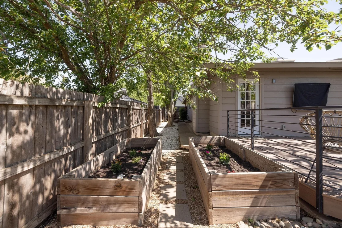 Photo of 2607 Cascade DR