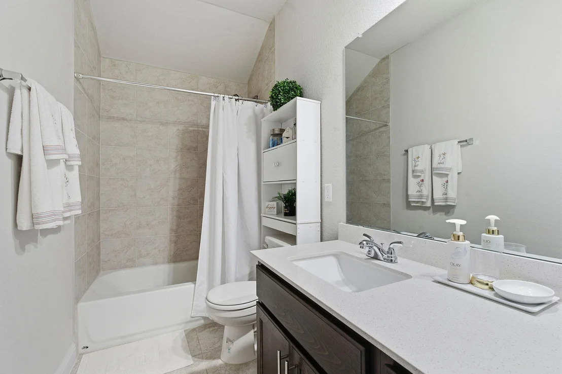Photo of 152 Riverhill DR