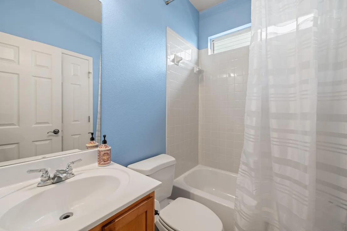 Photo of 1115 Henderson DR