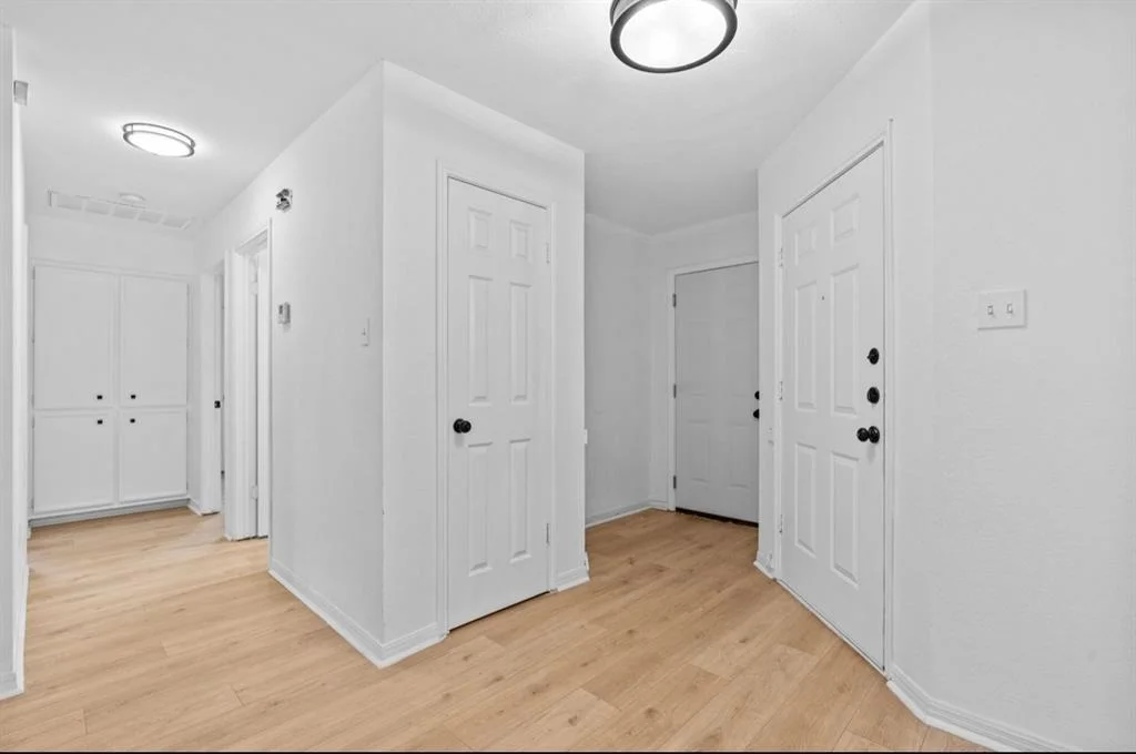 Photo of 2101 Boxwood PATH