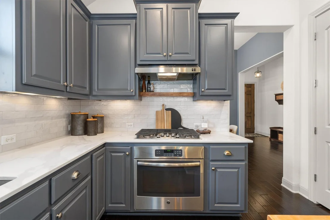 Photo of 2732 Florin CV