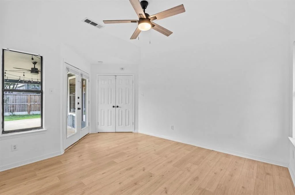 Photo of 2101 Boxwood PATH