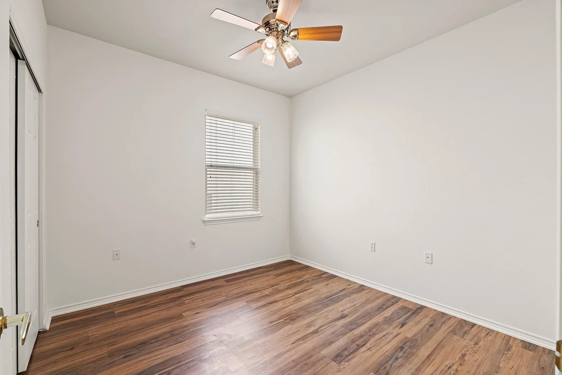 Photo of 208 Crockett LOOP