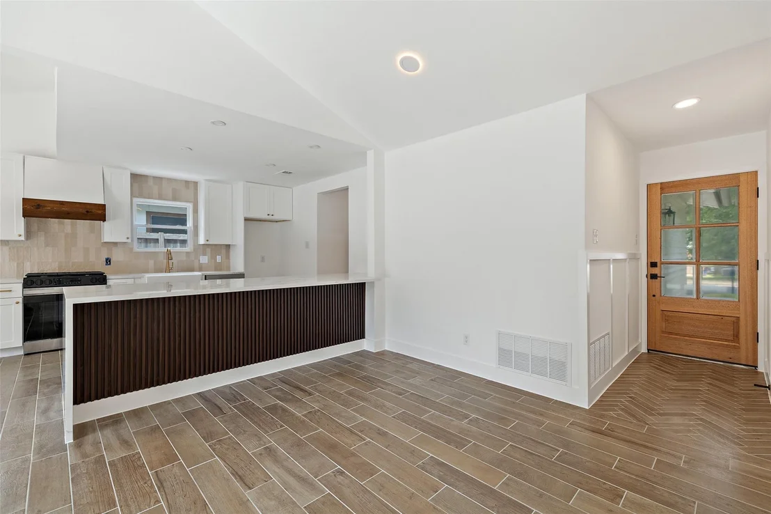 Photo of 1111 Spearson LN