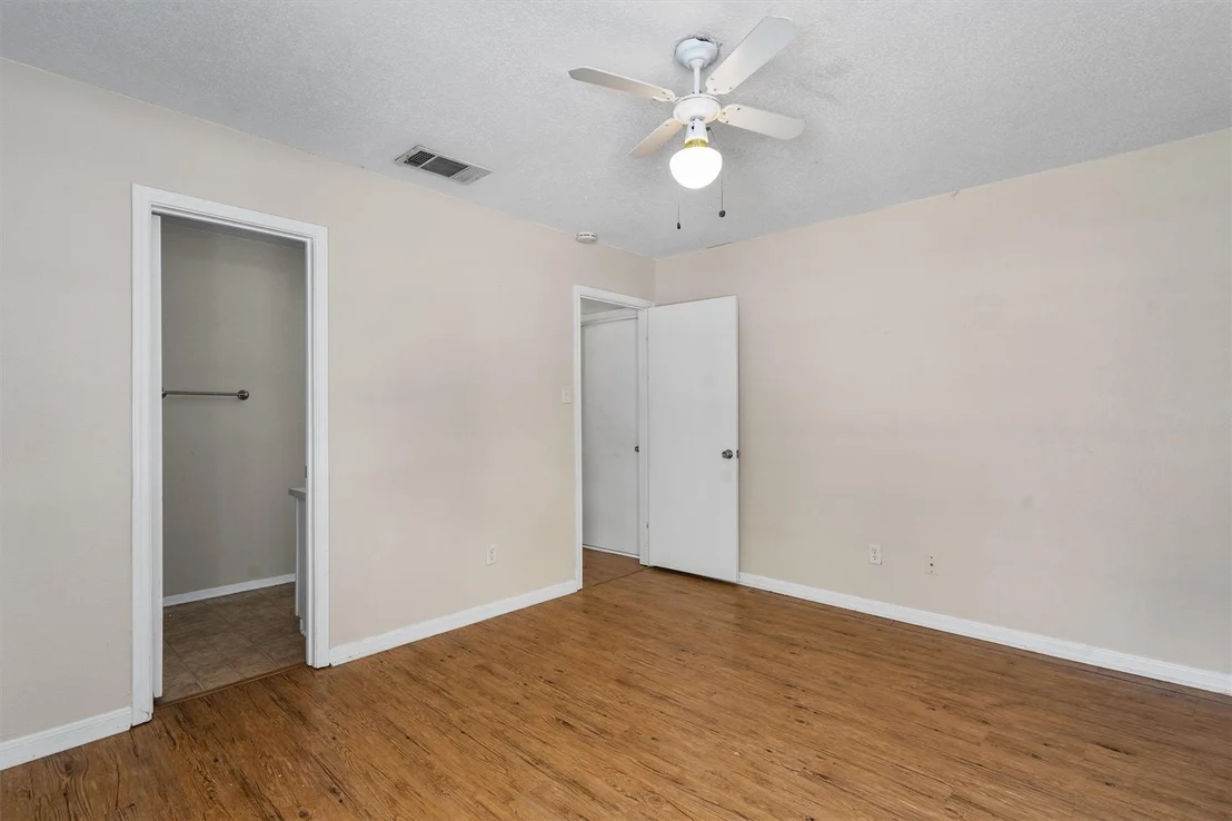 Photo of 1809 Heatherglen LN