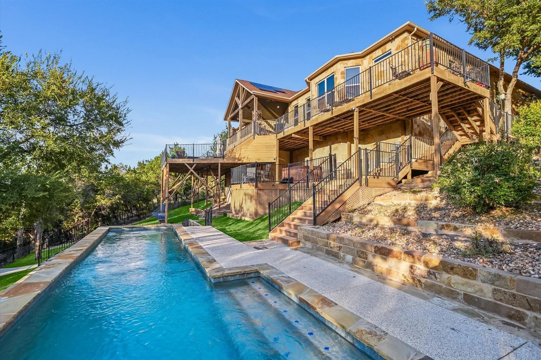 Photo of 3705 Juniper Rim RD