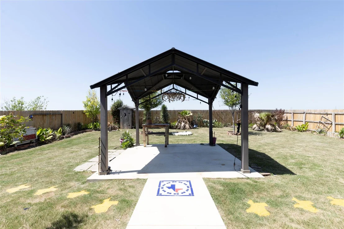 Photo of 1458 Violet LN