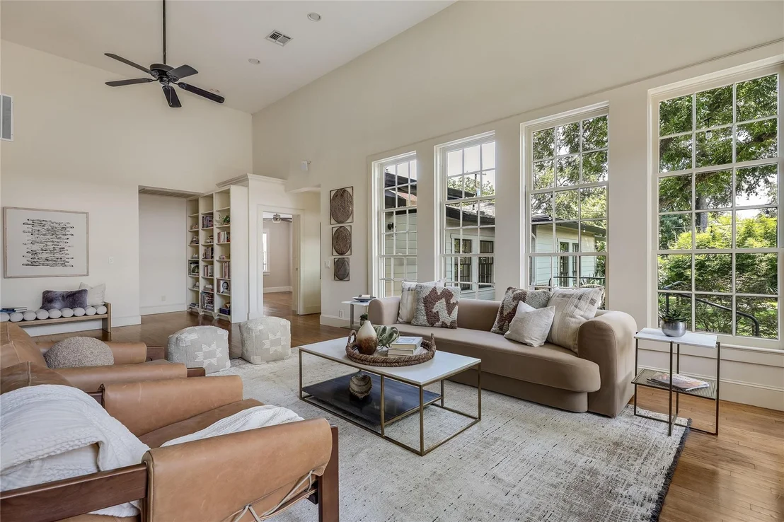 Photo of 4705 Fairview DR
