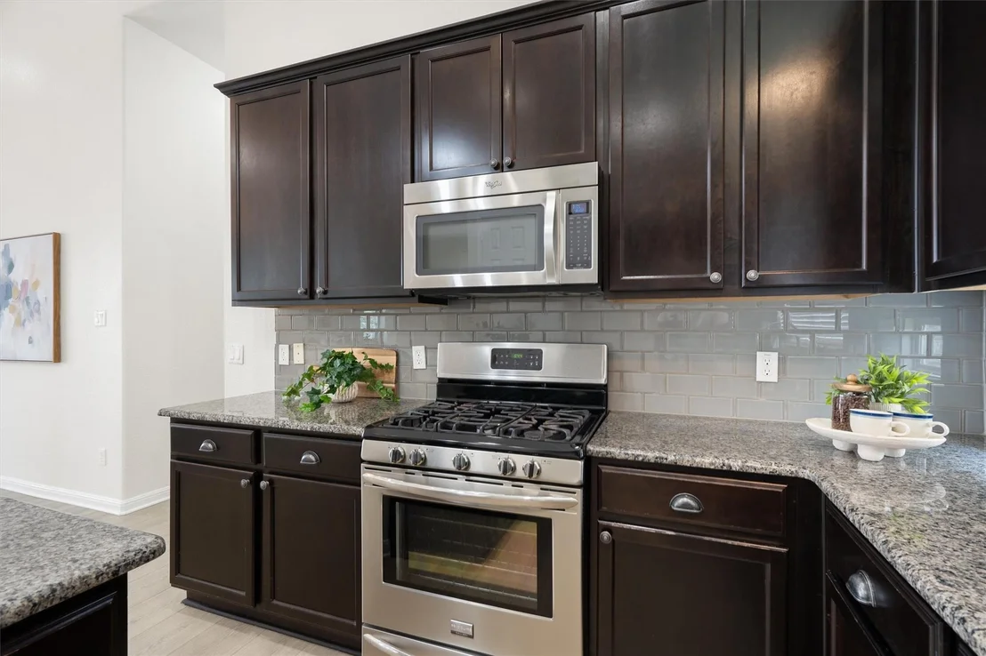 Photo of 1128 Clearwing CIR