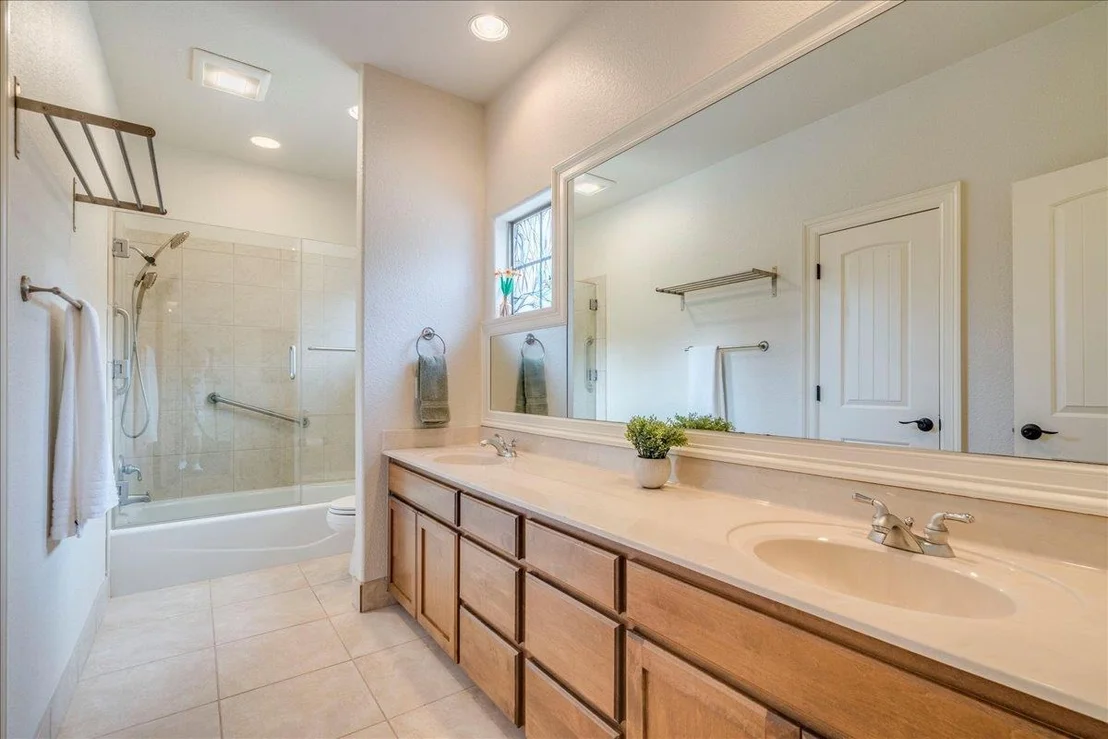 Photo of 103 Silverstone DR