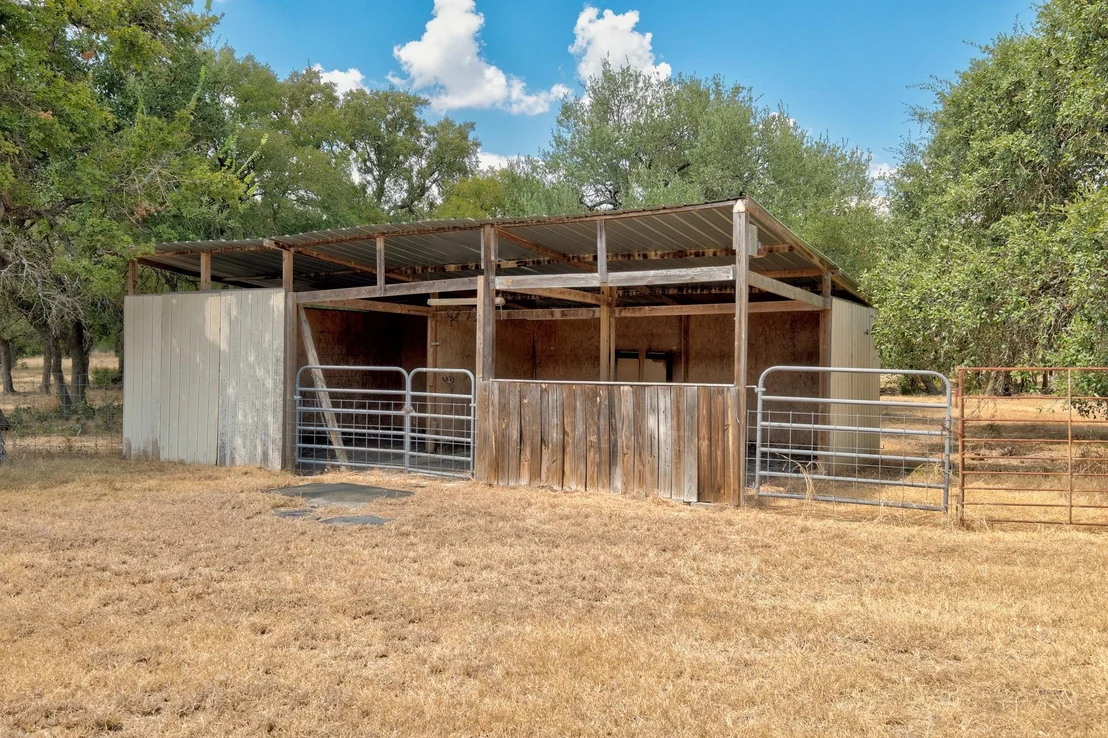 Photo of 1200 County Road 233