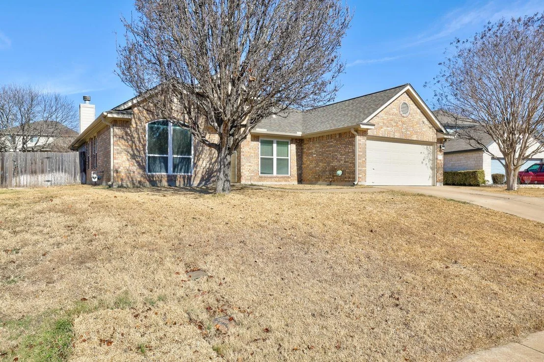 Photo of 214 River Park LN