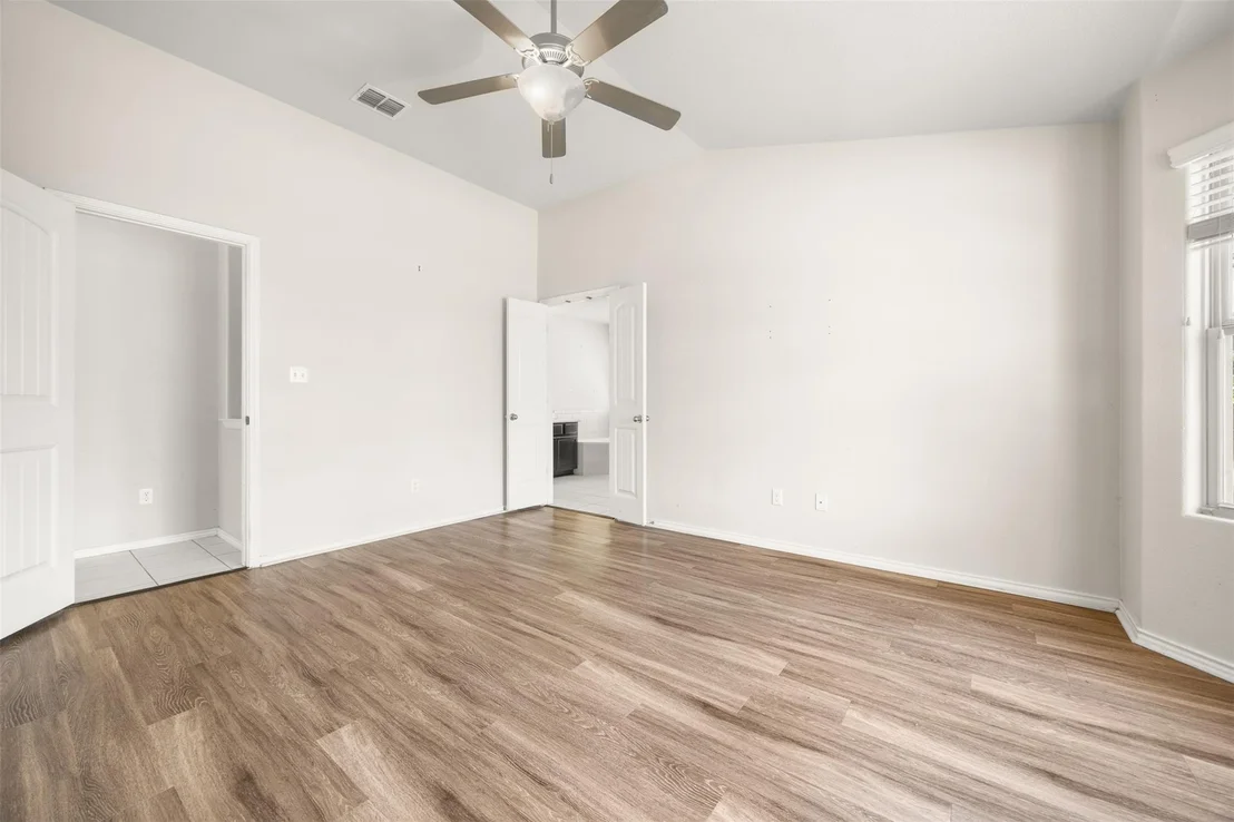 Photo of 2514 Garlic Creek DR