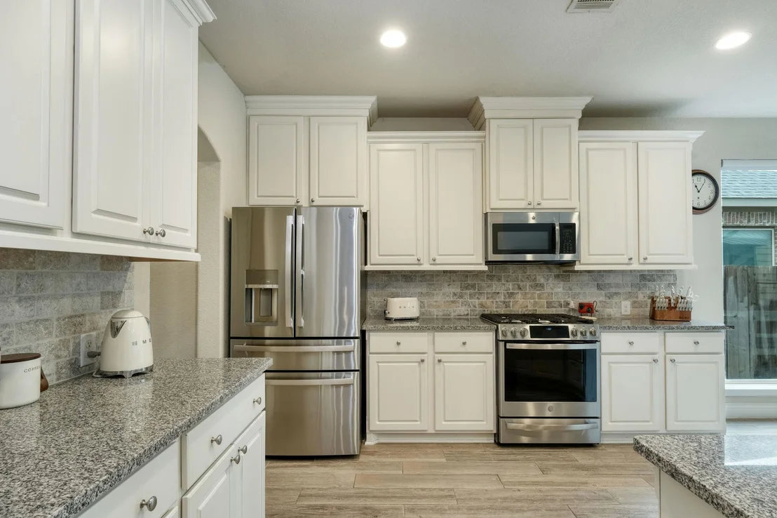 Photo of 550 Cortona LN