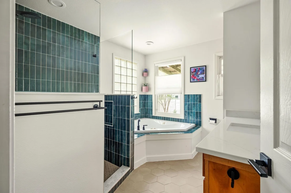 Photo of 909 Ruth Ave