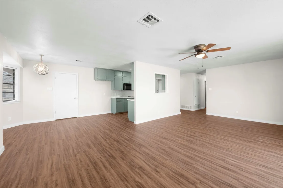 Photo of 4010 Valley View DR