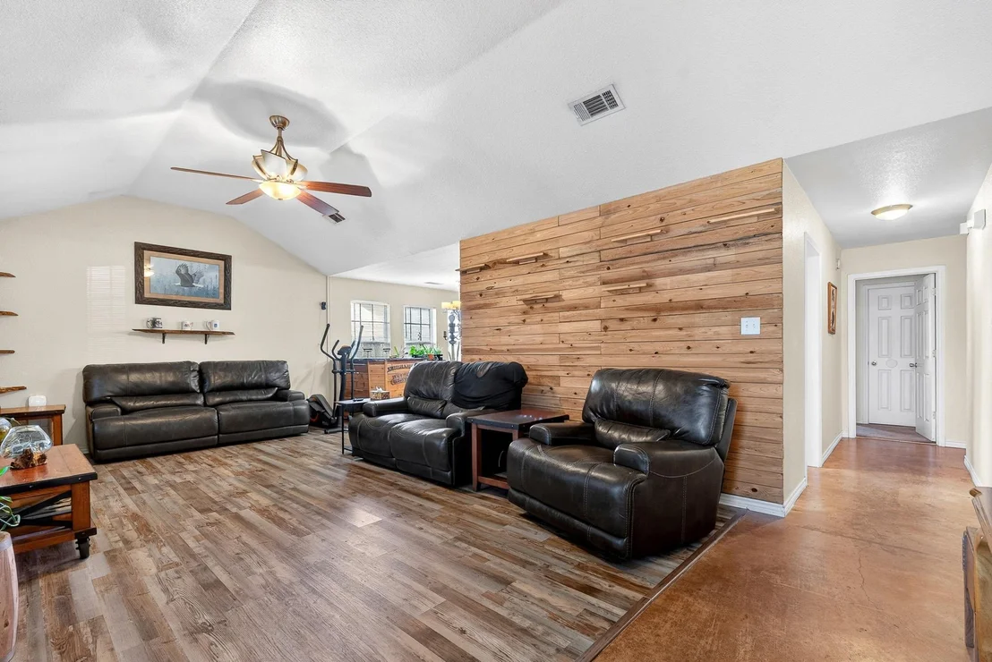 Photo of 2416 Merle DR