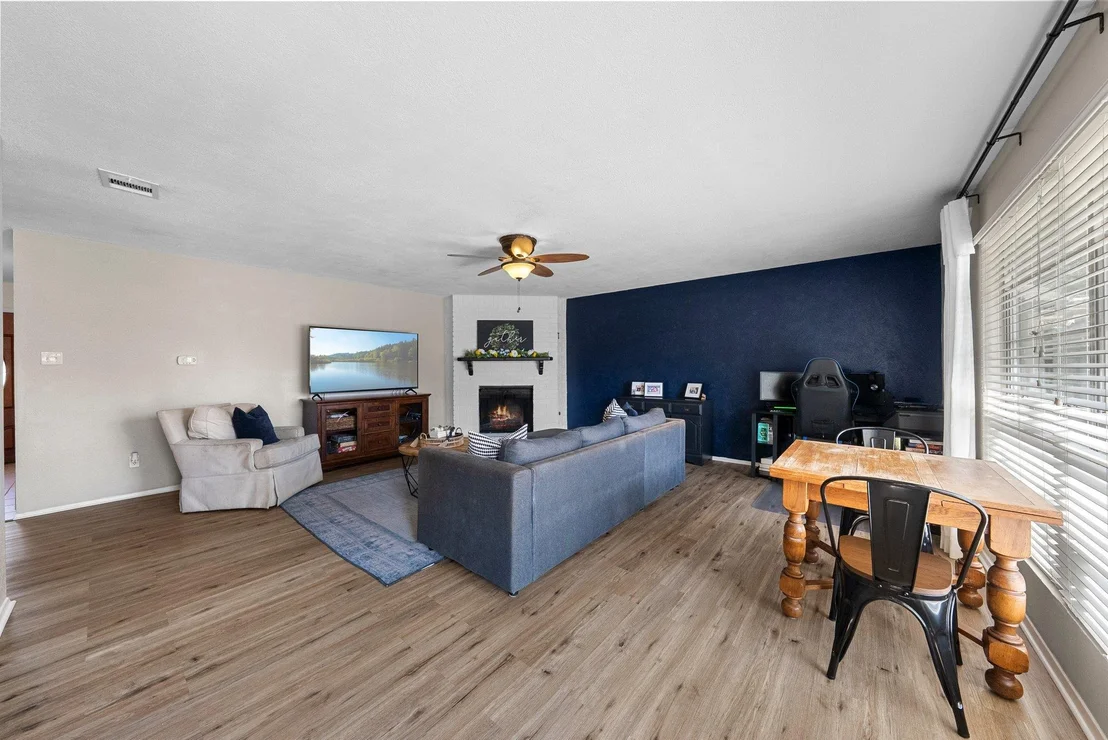 Photo of 1902 Cameo DR