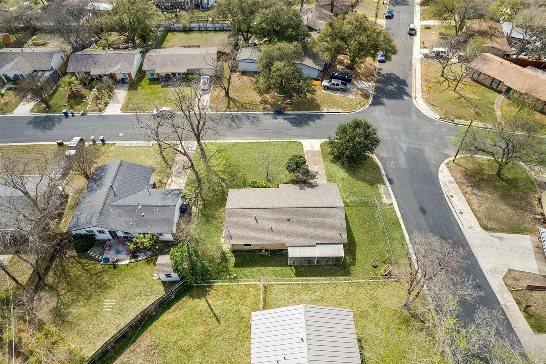 Photo of 6811 Wake Forest LN